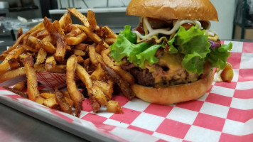 Official Bbq Burgers/official Brewing Co. food