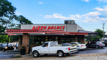 Pizza Palace outside