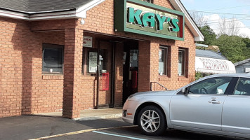 Kay's Italian outside