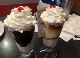 Friendly's food