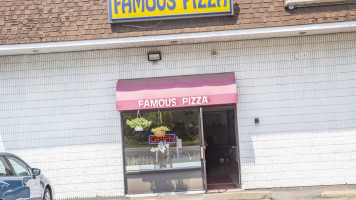 Famous Pizza outside