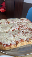 Giovanni's Pizza food