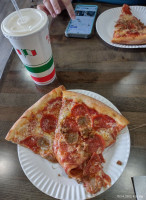 Cedar Cliff Pizza food