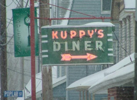 Kuppy's Diner food