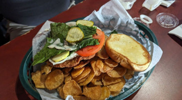 Brewers Sports Grill food