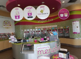 Menchie's Frozen Yogurt food