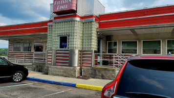 Pittston Diner outside