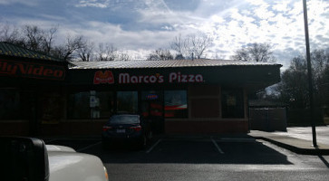 Marco's Pizza food