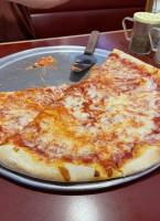 Giuseppe's Brothers Pizza food