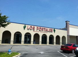 Los Portales outside