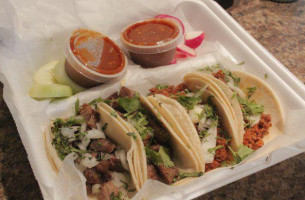 Tacos Y Tortas Mexican food