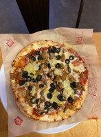 Mod Pizza food