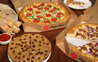 Pizza Hut food