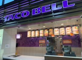 Taco Bell inside