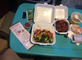 China Fong's Carryout food