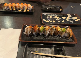 Sushiya (lovr) food