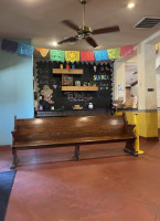 Tamolly's Mexican Kitchen outside