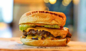 Burgerfi food