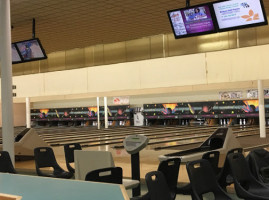 Poplar Creek Bowl inside