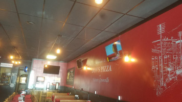 Don's Pizza inside