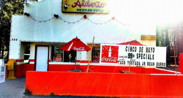 Aliberto's Mexican Food outside