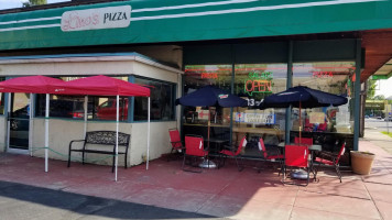 Lino's Pizza outside