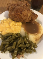 Moss' Southern Cooking food