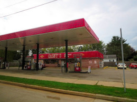 Casey's General Store outside