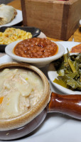 Puckett's Downtown Franklin food