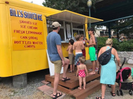 Bill's Shaved Ice outside