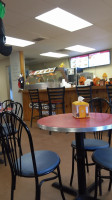 Allen's Burger Center inside