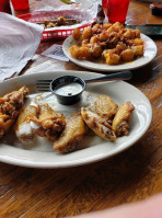 Wild Wing Cafe food