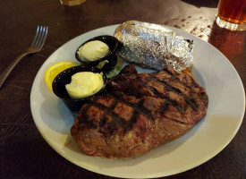 Bulls Steakhouse food