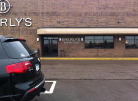 Byerly's Minnesota Grille outside