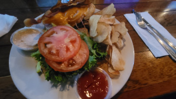 Founders Tavern food