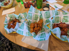 Quaker Steak Lube Boardman food