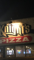 Knight's Pizza inside