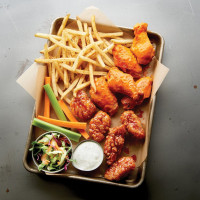 Buffalo Wild Wings food