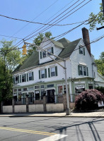 Chestnut Cafe And Eatery outside