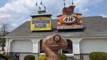 A&w inside