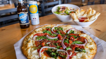 Artisan Pizza Co food