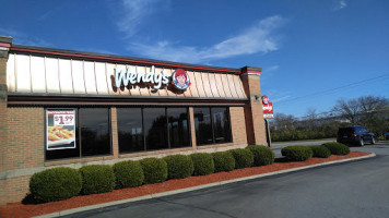 Wendy's Phone Number, Reservations, Reviews outside