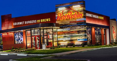 Red Robin Gourmet Burgers And Brews outside