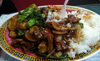 A Wok Chinese Restaurant food