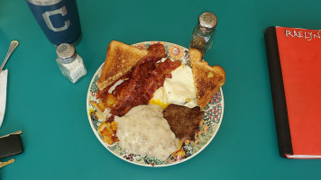 Cissy's Diner food