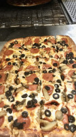 Nunzio's Pizzeria food