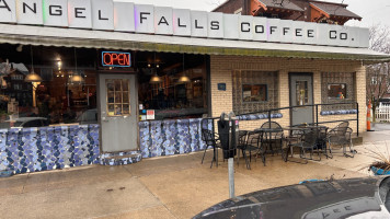 Angel Falls Coffee Company outside