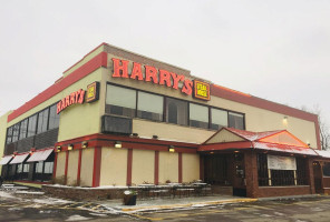 Harry's Steakhouse food