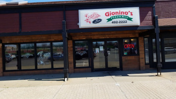 Gionino's Pizzeria outside