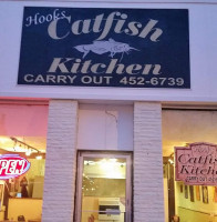 Hooks Catfish Kitchen food